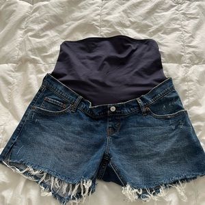 Abercrombie & Fitch “The 4” mom short”- maternity denim shorts